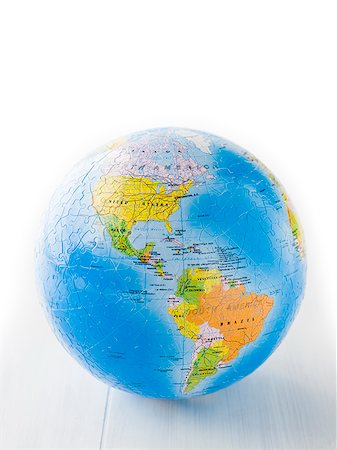 planet earth puzzle Stock Photo - Premium Royalty-Free, Code: 640-02952391