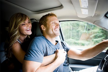 young couple on a road trip Foto de stock - Sin royalties Premium, Código: 640-02953027