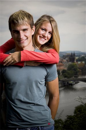 Affectionate couple with scenic background Stock Photo - Premium Royalty-Free, Code: 640-03255565