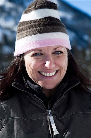 simsearch:640-03264354,k - Female skier Stock Photo - Premium Royalty-Free, Code: 640-03256128