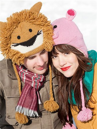 simsearch:640-03257281,k - Orem, Utah, USA, boyfriend and girlfriend wearing funny knit hats, portrait Foto de stock - Sin royalties Premium, Código: 640-03256359