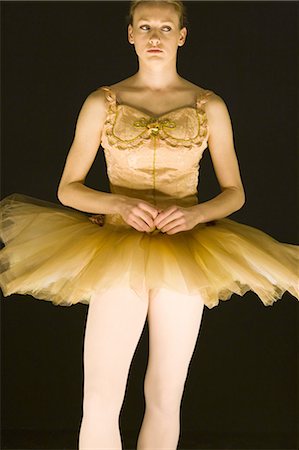 Portrait of ballet dancer Stock Photo - Premium Royalty-Free, Code: 640-03257748