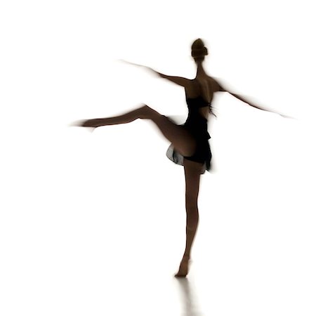 simsearch:640-03258350,k - Silhouette de danseuse de ballet Photographie de stock - Premium Libres de Droits, Code: 640-03258357