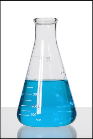 Flask with chemicals in it Stock Photo - Premium Royalty-Free, Code: 640-03258395