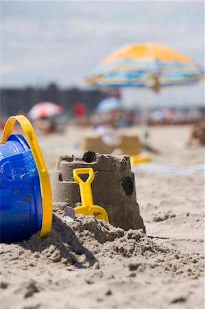 simsearch:640-03259235,k - Sand castle Stock Photo - Premium Royalty-Free, Code: 640-03259234