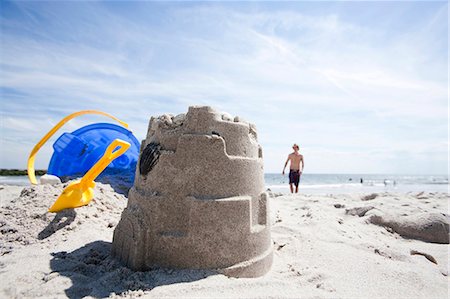 Sand castle Stock Photo - Premium Royalty-Free, Code: 640-03259237