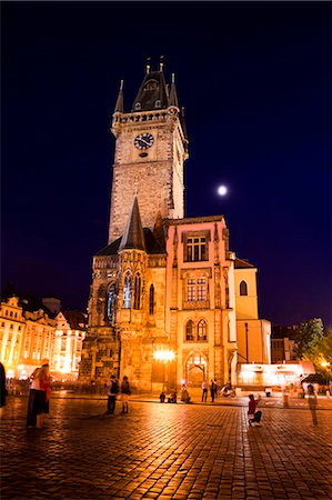 Church at night outside Foto de stock - Sin royalties Premium, Código: 640-03259582