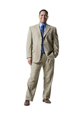 simsearch:640-02770178,k - Man standing with arms crossed Foto de stock - Royalty Free Premium, Número: 640-03264981