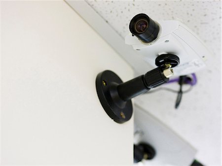 surveillance camera - caméras de sécurité Photographie de stock - Premium Libres de Droits, Code: 640-03260376