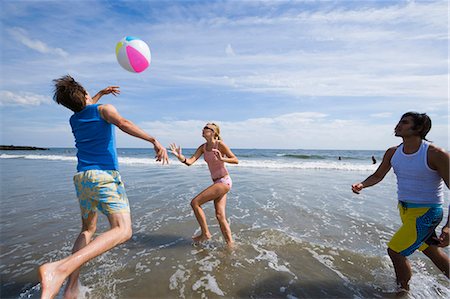 simsearch:640-03259235,k - Playing with beach ball Stock Photo - Premium Royalty-Free, Code: 640-03260544