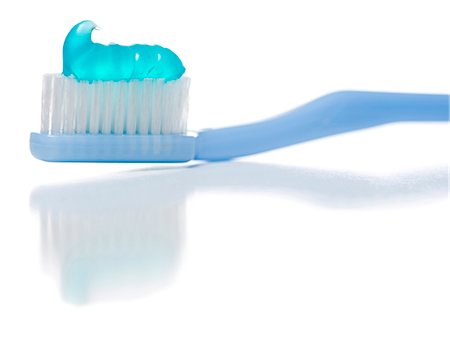 Brosse à dents avec dentifrice Photographie de stock - Premium Libres de Droits, Code: 640-03262482