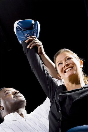 Businesswomen boxing Foto de stock - Sin royalties Premium, Código: 640-03263515