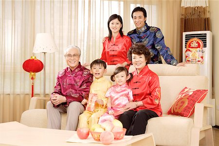 A portrait of happy whole family Stock Photo - Premium Royalty-Free, Code: 642-01736949