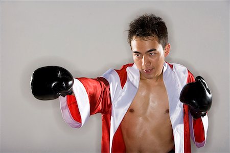 simsearch:642-02005133,k - un boxer homme Photographie de stock - Premium Libres de Droits, Code: 642-02004925