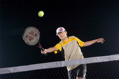 a male tennis player Stock Photo - Premium Royalty-Free, Code: 642-02005780