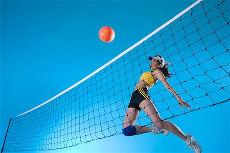 une joueuse de volley-ball de plage femmes Photographie de stock - Premium Libres de Droits, Code: 642-02006785