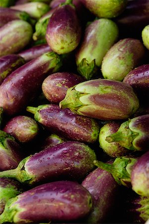 purple abstract background - Eggplants Stock Photo - Premium Royalty-Free, Code: 655-01781367