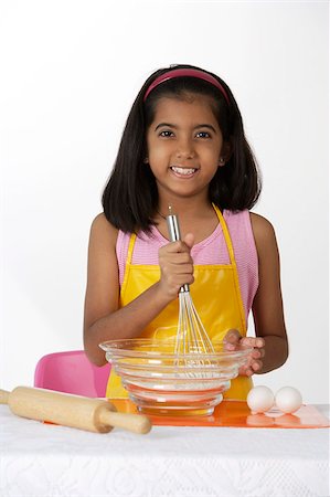 simsearch:655-02883054,k - Girl baking Foto de stock - Royalty Free Premium, Número: 655-02883032