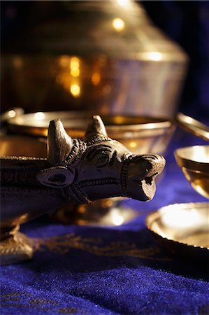 simsearch:655-03457904,k - Still life of Indian brass crafts Stock Photo - Premium Royalty-Free, Code: 655-03457897