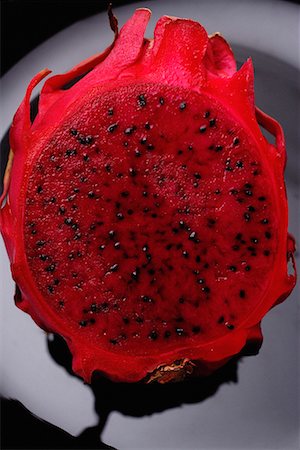 dragon fruit - Sliced dragon fruit Stock Photo - Premium Royalty-Free, Code: 656-01766146