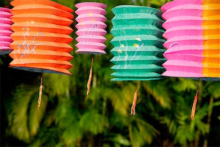 Colourful Chinese paper lanterns Stock Photo - Premium Royalty-Free, Code: 656-01766526
