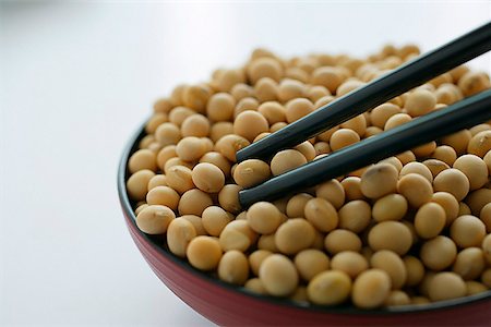 simsearch:656-03076244,k - Still life of soya beans Stock Photo - Premium Royalty-Free, Code: 656-01766728