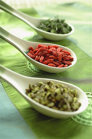 Asian still life with spoons and spices Foto de stock - Sin royalties Premium, Código: 656-01772103