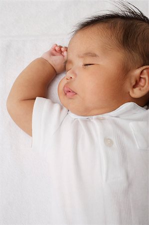 Head shot of sleeping baby. Foto de stock - Sin royalties Premium, Código: 656-03076252