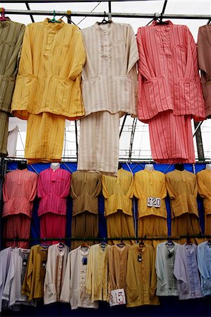 Traditional Malaysian attire for men, buju melayu Stock Photo - Premium Royalty-Free, Code: 656-03241011