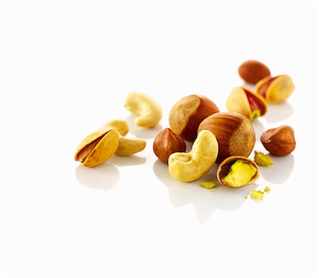 simsearch:659-06306948,k - Hazel nuts, pistachios and cashews Foto de stock - Sin royalties Premium, Código: 659-06154299