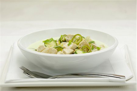 simsearch:659-03533586,k - Green chicken curry (Thailand) Foto de stock - Sin royalties Premium, Código: 659-06154407