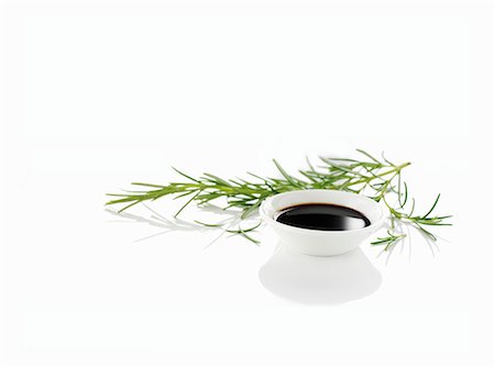 Balsamic vinegar and rosemary Stock Photo - Premium Royalty-Free, Code: 659-06154423