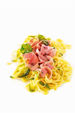 simsearch:659-06494205,k - Ribbon noodles with ham, basil and truffles Stock Photo - Premium Royalty-Free, Code: 659-06154514