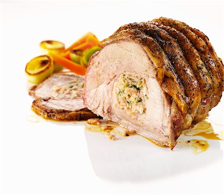 roasted (meat) - Filled roast pork with leek and bacon Stock Photo - Premium Royalty-Free, Code: 659-06154545