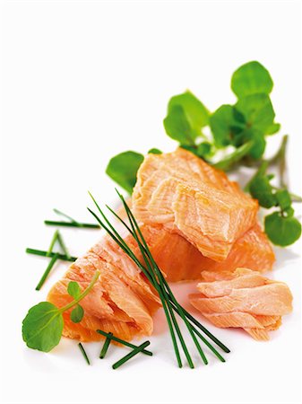 poaching (cooking) - Poached salmon with chives and water cress Stock Photo - Premium Royalty-Free, Code: 659-06154543