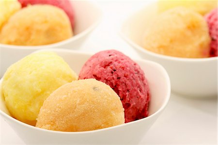 fruit sherbet - Papaya-, granadilla and berry sorbet Stock Photo - Premium Royalty-Free, Code: 659-06154782