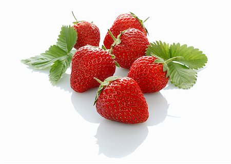 fruit white background not people - Strawberries with leaves Stock Photo - Premium Royalty-Free, Code: 659-06154855