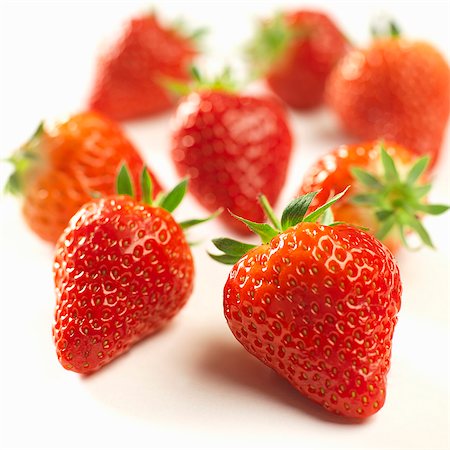 strawberry fruit - Several strawberries Foto de stock - Sin royalties Premium, Código: 659-06154938