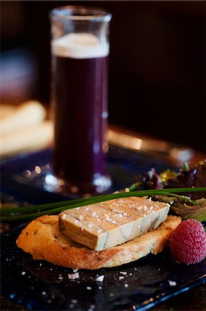 Pate on Bread with a Shot of Beet Juice with Cream on Top Stock Photo - Premium Royalty-Free, Code: 659-06155159