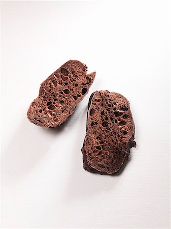 simsearch:659-07597395,k - Chocolate bread Foto de stock - Sin royalties Premium, Código: 659-06155734