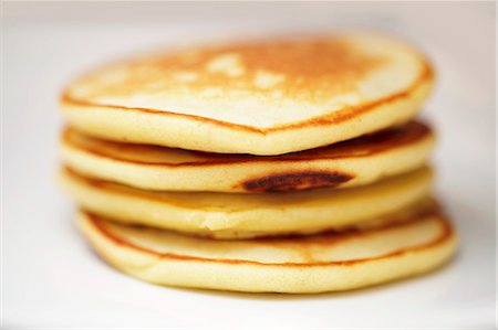 panqueca - A stack of pancakes Foto de stock - Sin royalties Premium, Código: 659-06156035
