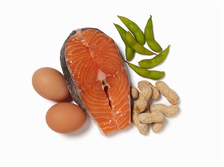 soja - A salmon fillet, eggs, peanuts and soya beans Foto de stock - Sin royalties Premium, Código: 659-06151170