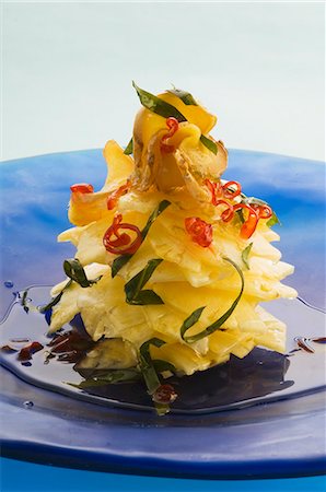 Spicy pineapple carpaccio Fotografie stock - Premium Royalty-Free, Codice: 659-06151239