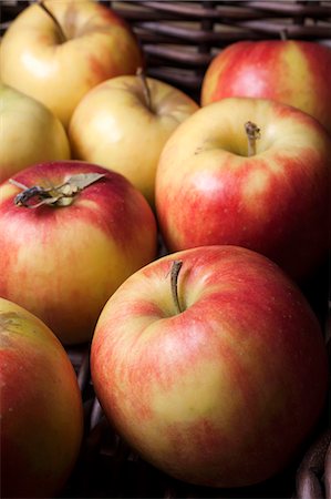 simsearch:659-07599270,k - Mitsu pommes au marché dans le New Jersey (USA) Photographie de stock - Premium Libres de Droits, Code: 659-06151826