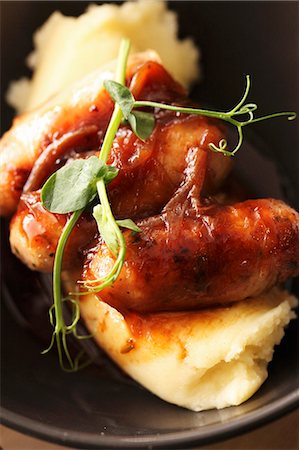 fried sausage recipe - Bangers and mash (England) Stock Photo - Premium Royalty-Free, Code: 659-06151851