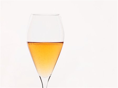 single glass of wine - A glass of cider Stock Photo - Premium Royalty-Free, Code: 659-06152021