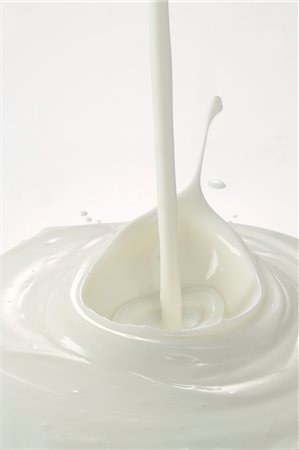 splash - Yogurt being poured Foto de stock - Sin royalties Premium, Código: 659-06152066