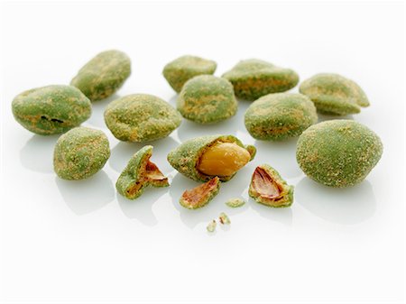 Wasabi arachides entières et brisées Photographie de stock - Premium Libres de Droits, Code: 659-06152106