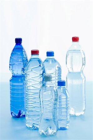 plastic bottle - Various bottles of mineral water Foto de stock - Sin royalties Premium, Código: 659-06152218