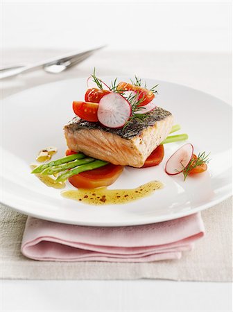 fish recipes - Salmon fillet with vegetable salad Stock Photo - Premium Royalty-Free, Code: 659-06152537